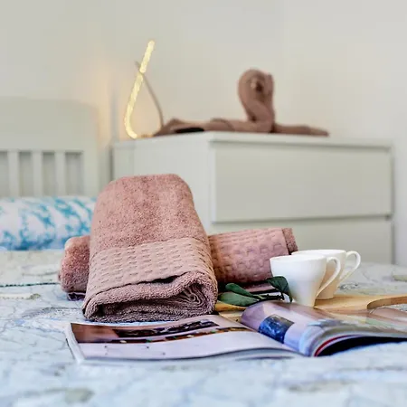 Apartment Sea Breeze, Near The Sea, Pool, Parking, Tennis *
