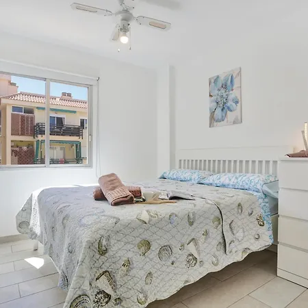 Sea Breeze, Near The Sea, Pool, Parking, Tennis Los Cristianos (Tenerife)