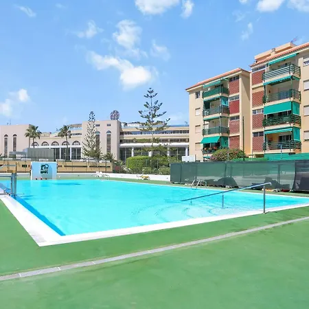 Apartment Sea Breeze, Near The Sea, Pool, Parking, Tennis